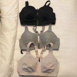 Victoria’s Secret Knockout front-close spotbra